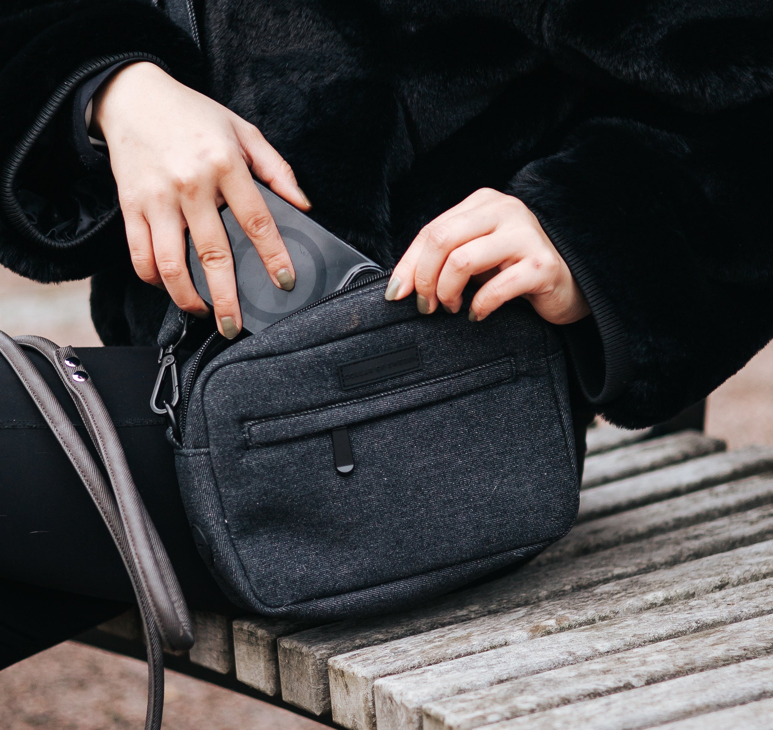 Hundpromenadväska i Svart Denim - Crossbody