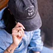 Svart jeanskeps - Logotyp "Anti-Social Cat Owner" 