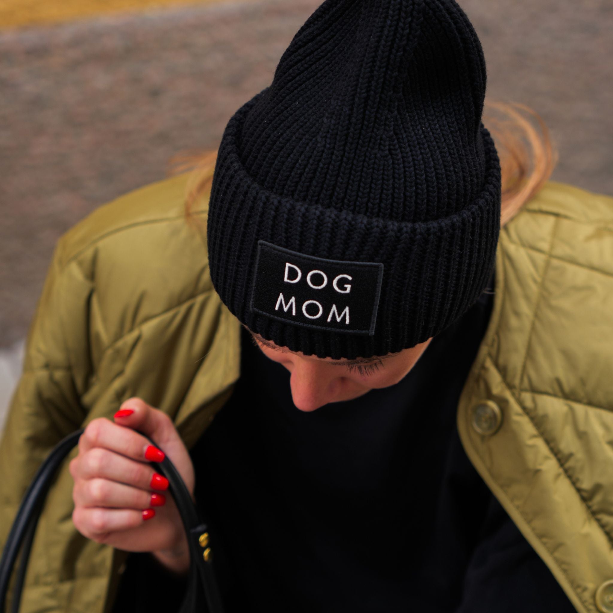Svart Ullmössa - Anti-Social Dog Owner