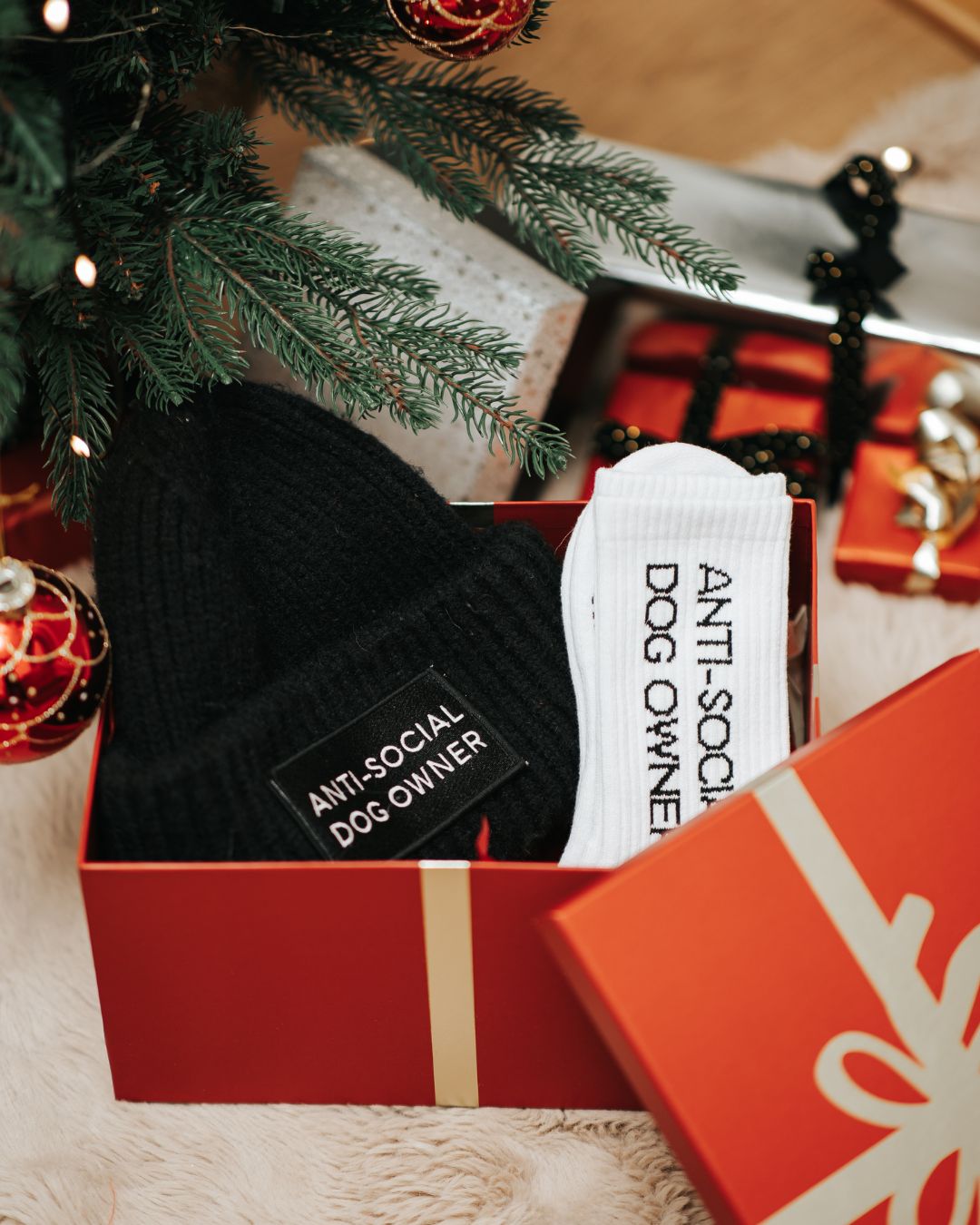 christmas-black.beanie.card-image.jpg
