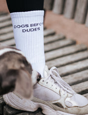 Vita tubsockor - Dogs Before Dudes