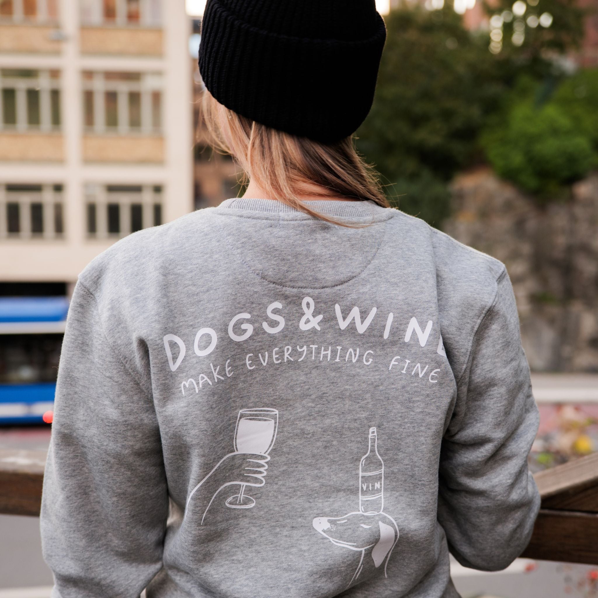 grey-sweatshirt-dogs-wine-back-print-woman-wearing-size-s.jpg