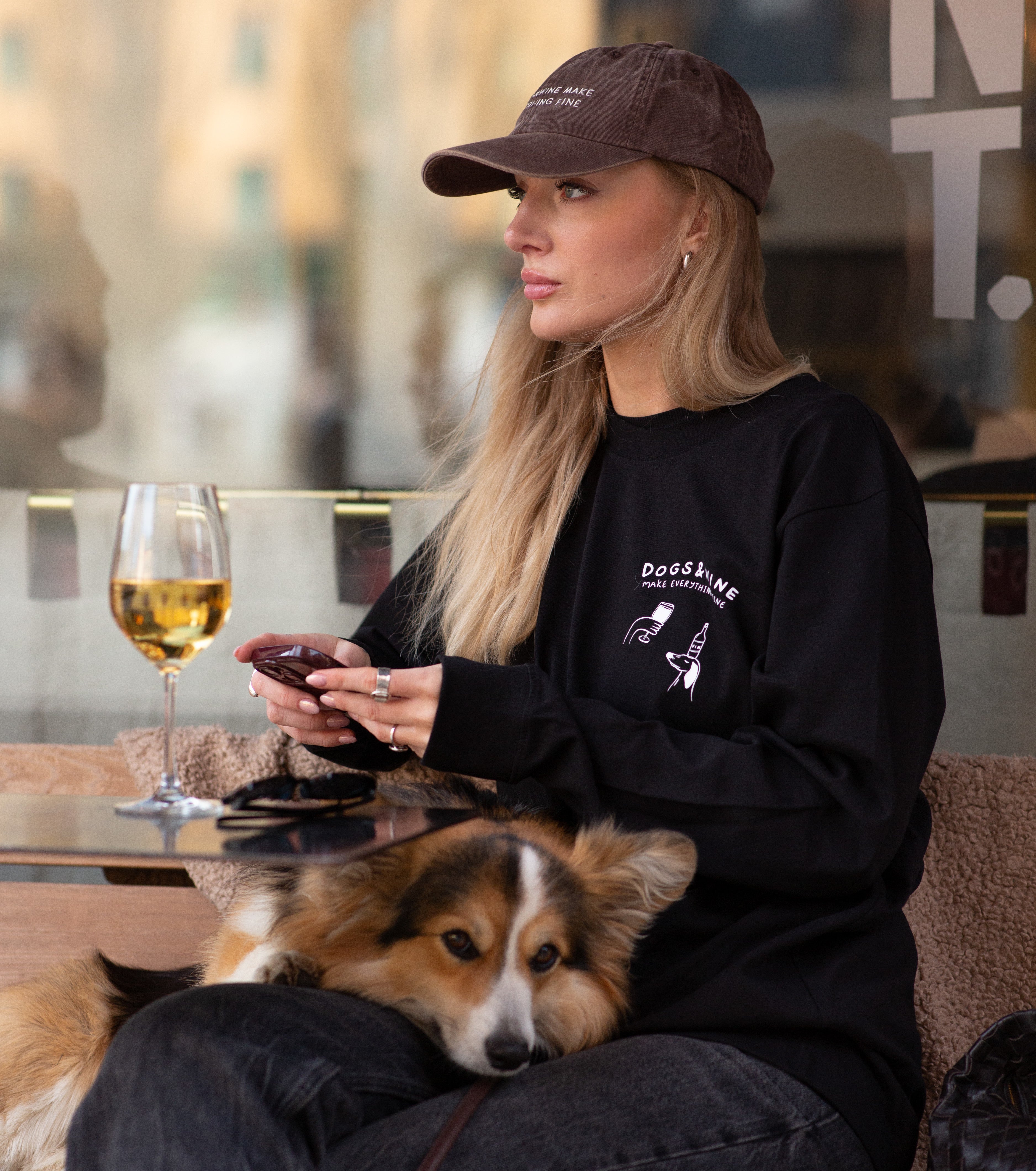 Brun Jeanskeps - Dogs & Wine Make Everything Fine