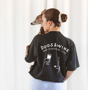 Vintage Svart T-Shirt - Dogs & Wine Make Everything Fine