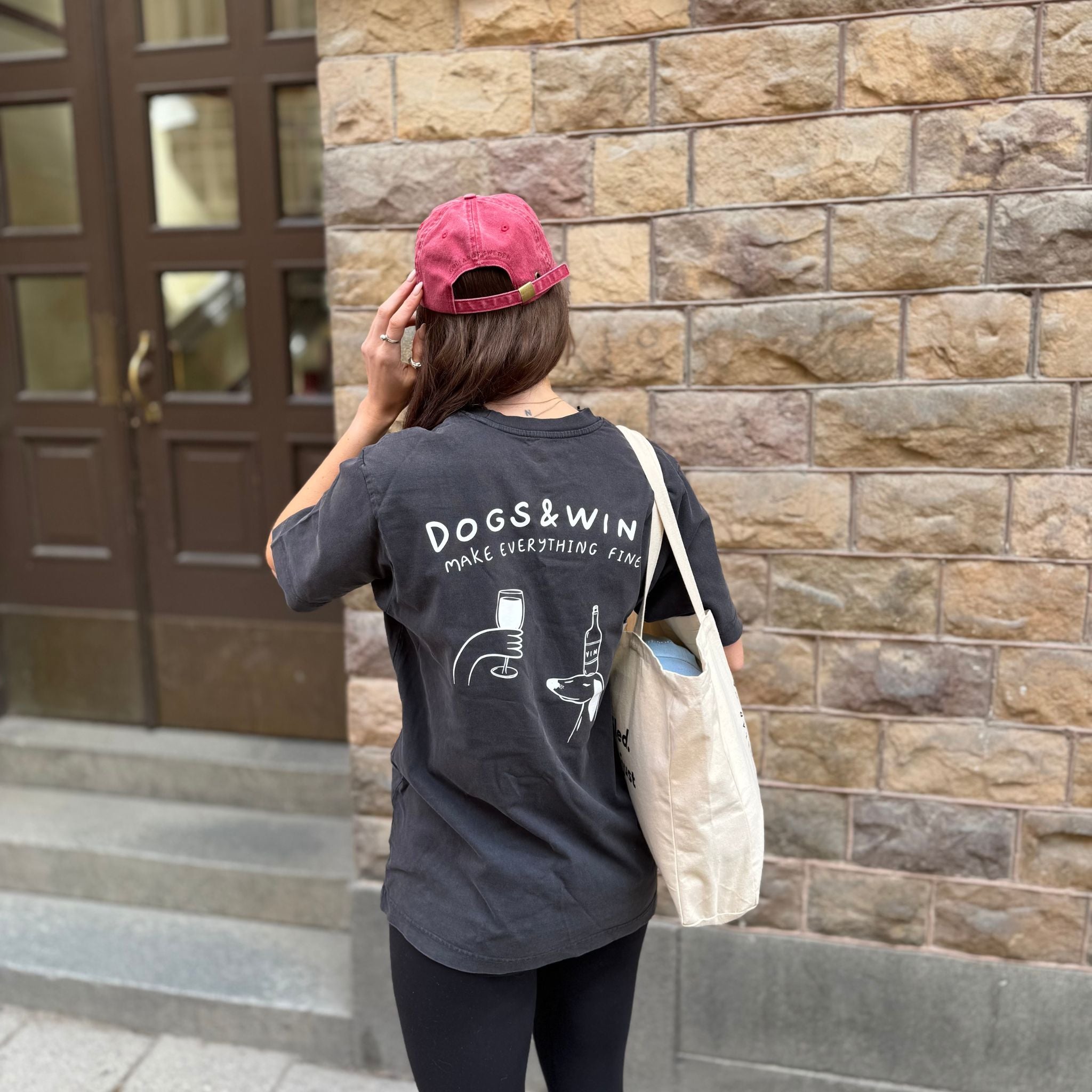 Vintage Svart T-Shirt - Dogs & Wine Make Everything Fine