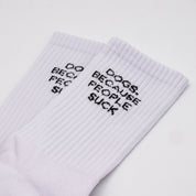 Vit tubsockor - Dogs. Because People Suck 